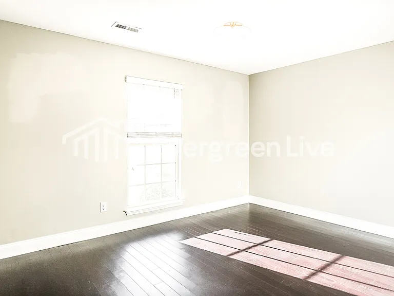 212 Hillcrest Dr — Photo 11