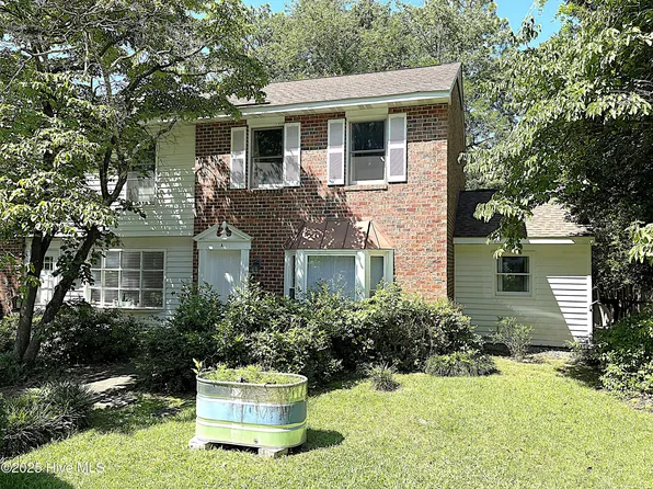 735 N Bennett Street #A, Southern Pines, NC 28387