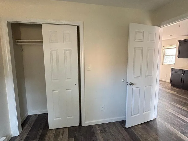 652 Bayview Ave — Photo 13