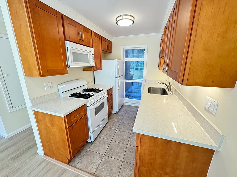 514 17th Ave #2 — Photo 8
