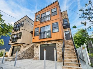 747 S 11th St, Newark, NJ 07103