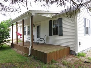 84 E Walnut St, Losantville, IN 47354