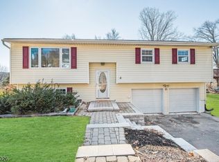 22 Mountain Heights Dr, Byram Twp., NJ 07871