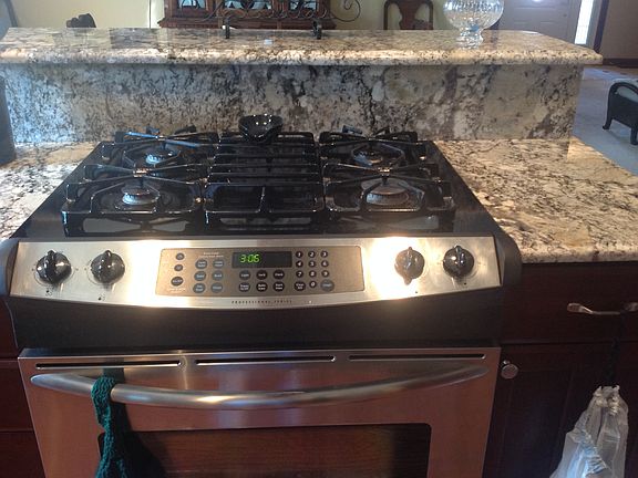 Gas stove