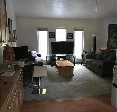 3rd image of 130 Dennis Dr