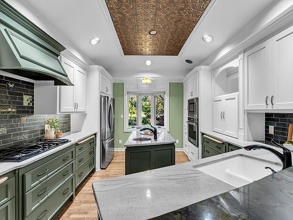 3rd image of 400 W Revere ROAD