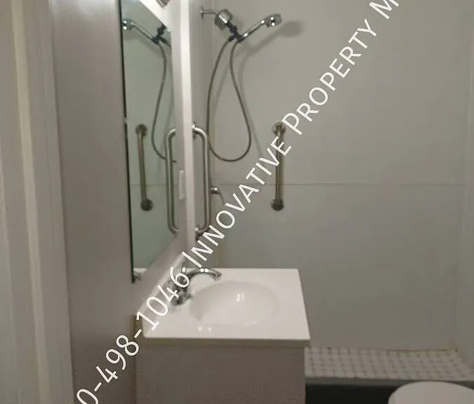 7351 N Dort Hwy #9 — Photo 19