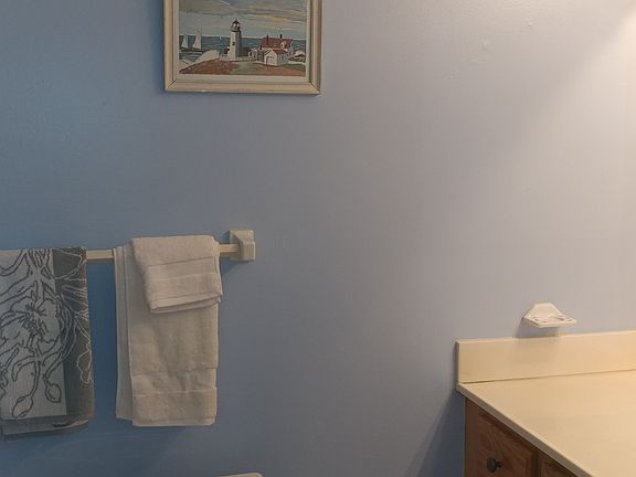 Freshly painted Bathroom