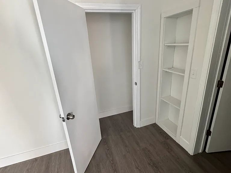 363 Windsor Rd #4 — Photo 8