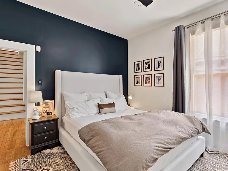 829 N Madison Ave — Photo 9