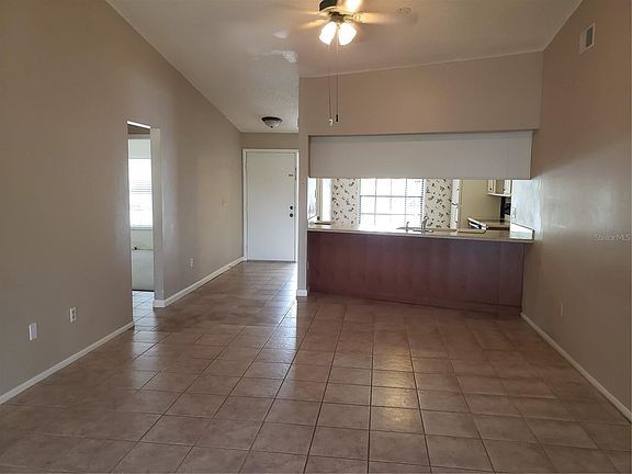 3rd image of 2933 Glen Haven Dr