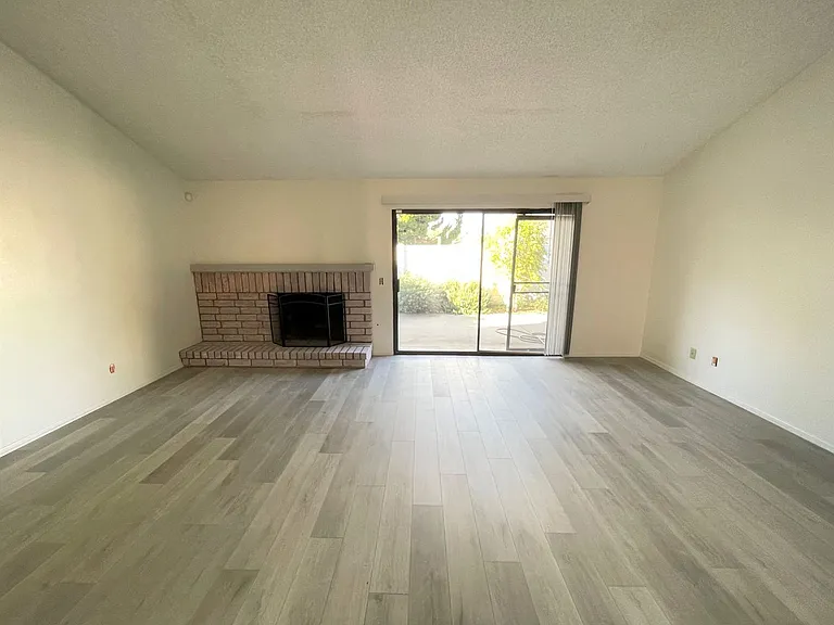 10428 Boulder Ct — Photo 4