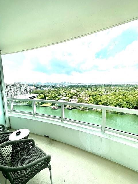 1st image of 4401 Collins Ave #1817