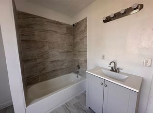 2320 Wyatt Ct, Fort Worth, TX 76119