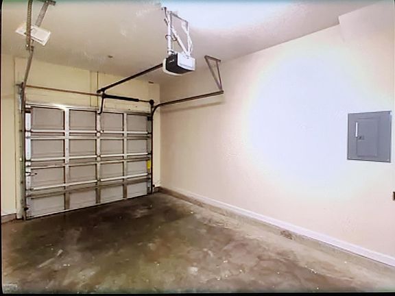 2nd image of 11368 Estancia Villa Cir #505
