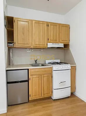 Rented by City Connections Realty | media 10