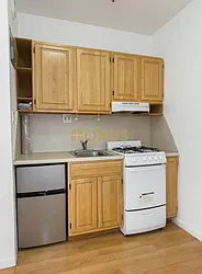 Rented by City Connections Realty