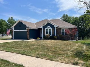 601 SW Graystone Dr, Grain Valley, MO 64029