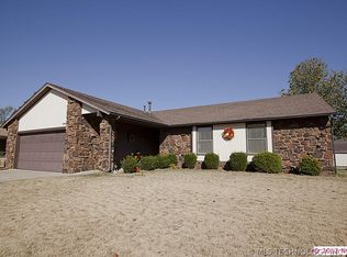 8945 E 60th St, Tulsa, OK 74145