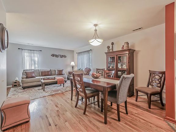 2nd image of 700 10th St APT 11