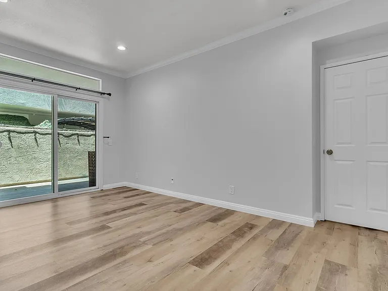 28191 Newport Way #J — Photo 11