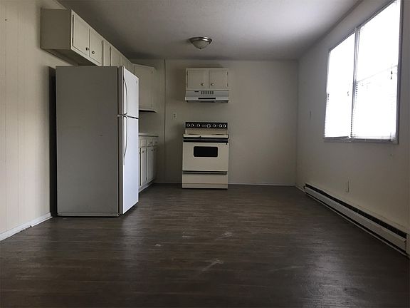 3rd image of 203 W Jackson St APT 7