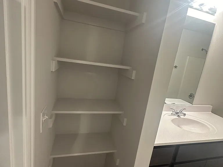 1002 Ichabod Cir — Photo 33