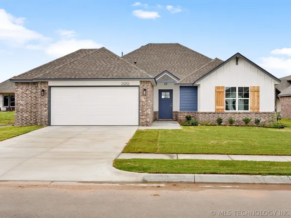 23252 E 106th St S, Broken Arrow, OK 74014