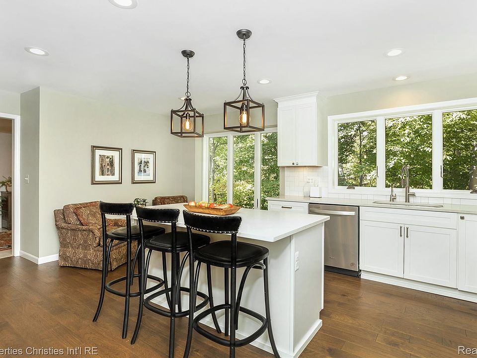 22241 Village Pines Dr, photo 12