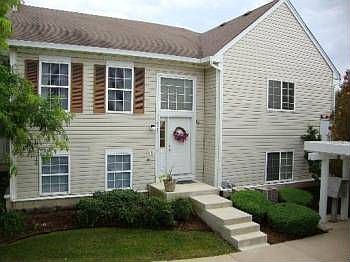 1st image of 803 E Victoria Cir