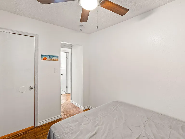 Bedroom4_pic3