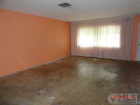 4th image of 3116 Maria Cir