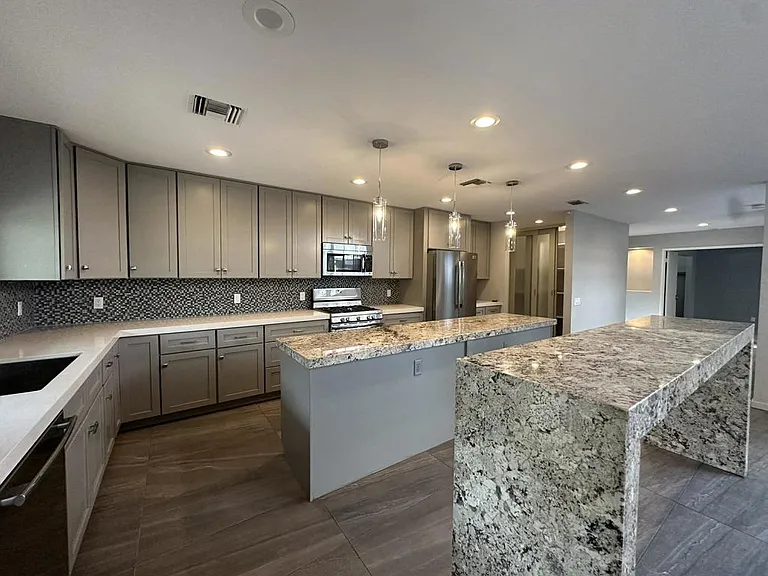 4 Saturn Cir — Photo 4