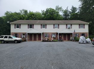 615 Hopeland Rd APT 2, Stevens, PA 17578