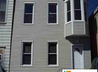 39 Main St, Cohoes, NY 12047