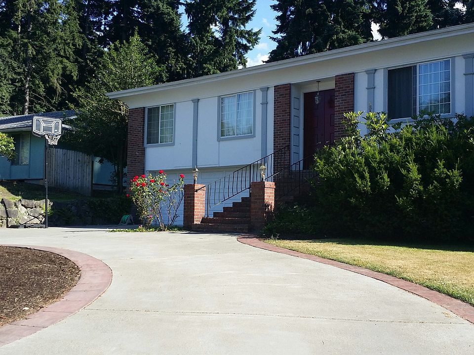 2 car garage3 storage places