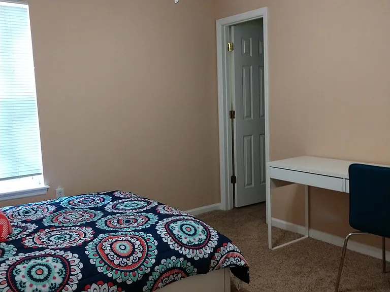 2738 W Tharpe St #602 — Photo 10
