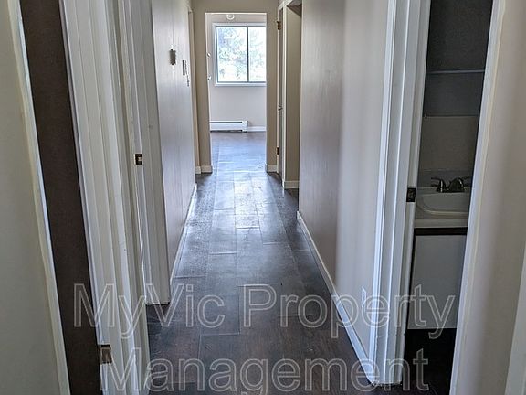 5th image of 5016 51st Ave