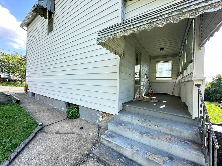 1413 Laurel Pl — Photo 14