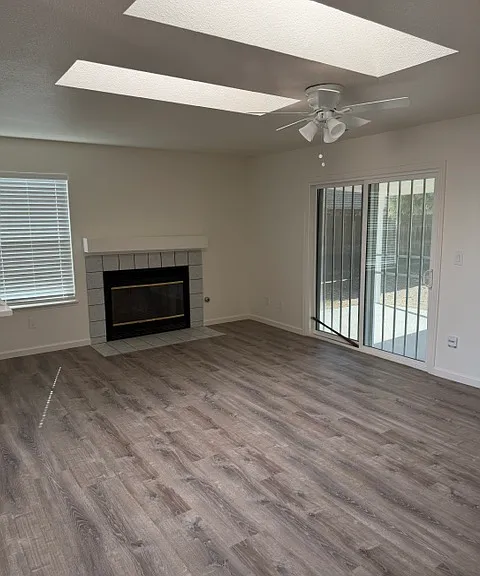 370 W Beechwood Dr — Photo 3