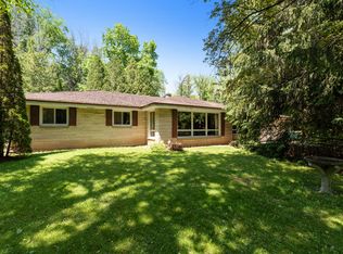 9413 Bolton Dr, Kewaskum, WI 53040