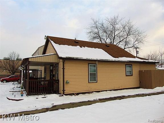 3rd image of 2177 Cleophus Pkwy