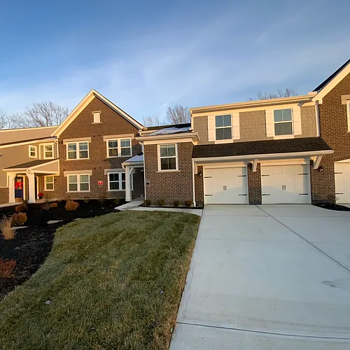 2744 Amberwood Ln Photo 1