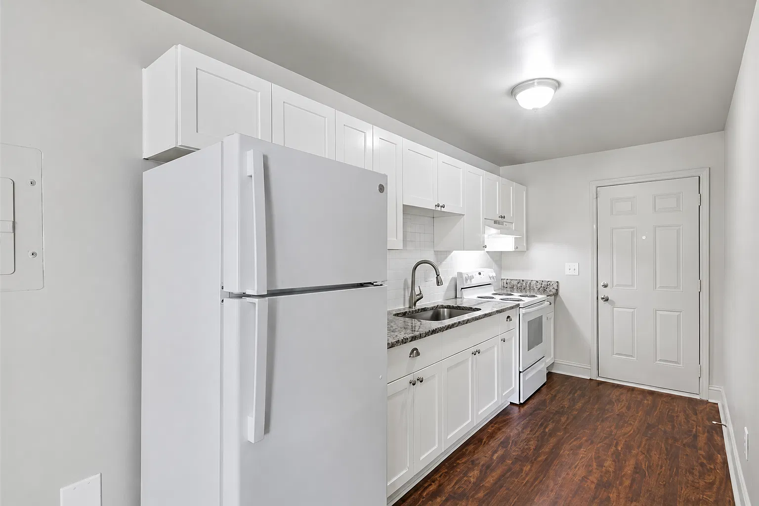 Casa Bella Apartments — Photo 4