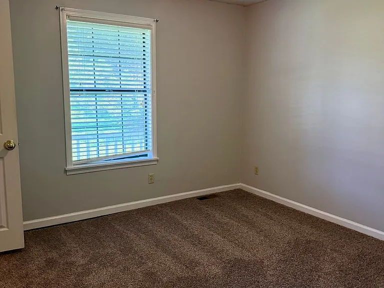 1068 Old Humboldt Rd — Photo 19