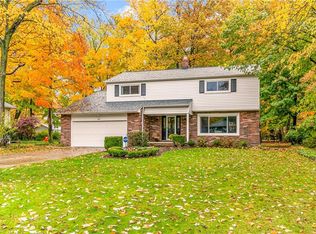 1061 W Mill Dr, Highland Heights, OH