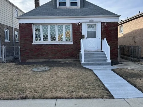 5136 S Luna Ave, Chicago, IL 60638