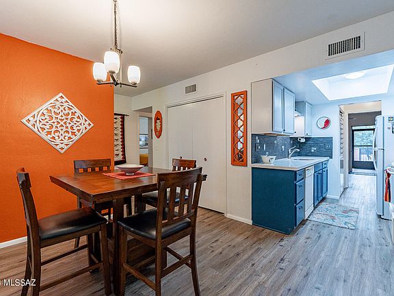 4th image of 515 W Calle De Oro