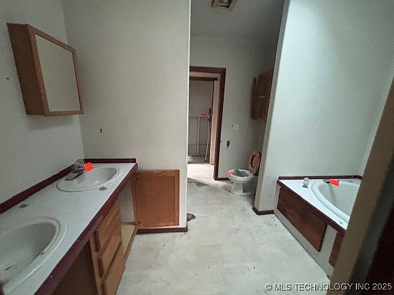 5th image of 12270 W 835th Rd