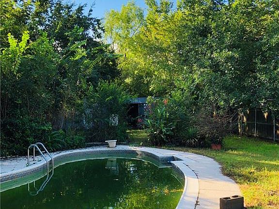 4th image of 8212 Goldfield Dr
